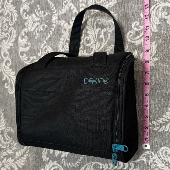 Dakine Diva Toiletry Kit Black Zebra Pattern 4L Capacity - Picture 3 of 7